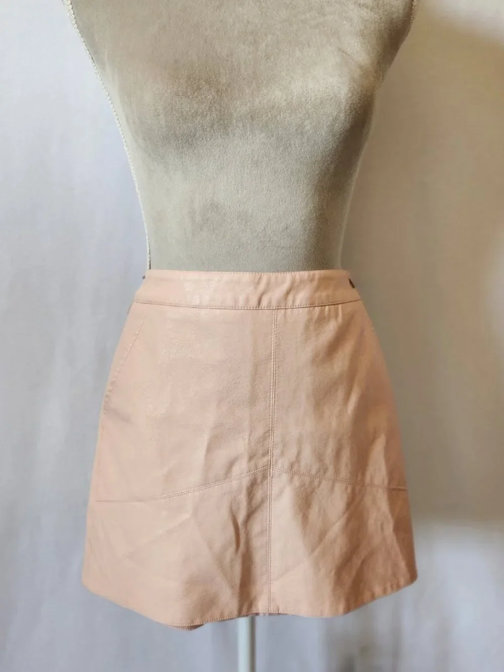 Lulus Size Small Harley Blush Pink Vegan Leather Lined Pockets Zip Mini Skirt